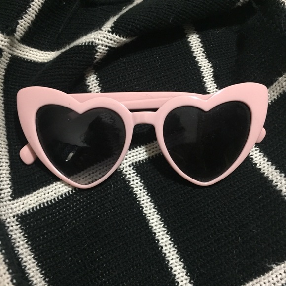 Dolls Kill Accessories - Lolita baby pink heart shaped sunglasses